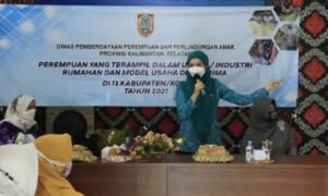 VIVI: PEREMPUAN HARUS TANGGUH