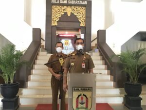 LAMPAUI 70 PERSEN VAKSINASI, BANJARBARU JADI YANG PERTAMA