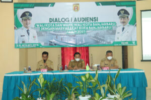 WARTONO AUDENSI DENGAN WARGA KECAMATAN LIANGANGGANG