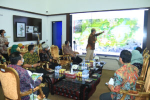 WALI KOTA AUDENSI BERSAMA TIM GEOPARK MERATUS