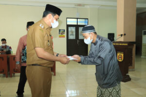 INSENTIF UNTUK PETUGAS KEBERSIHAN RUMAH IBADAH