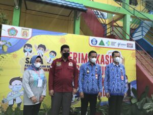 KETUA DPRD BANJARBARU APRESIASI KEGENCARAN PEMKO DALAM VAKSINASI