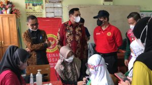 WALI KOTA PANTAU VAKSIN ANAK