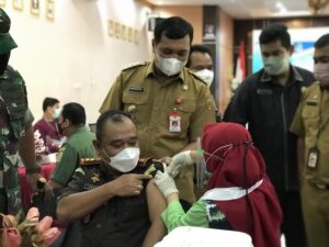 BAKANTAN VAKSINASI BOOSTER, WALI KOTA: COVID MENINGKAT