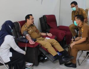 WALI KOTA: TELADANI DONOR DARAH