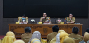 WALI KOTA BANJARBARU BUKA RAKOR TEMATIK KEUANGAN