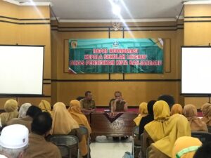 SEKDA: AGAMA BISA MERUBAH KARAKTER BANGSA