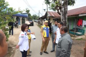 EMI LASARI DESAK PEMKO UNTUK BANGUN SODETAN