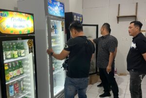 WALI KOTA BANJARBARU SITA MIRAS DI SALAH SATU RUKO DI BANJARBARU
