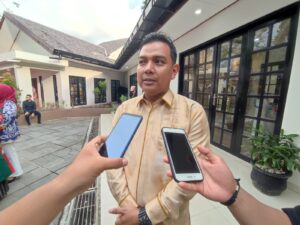 WAKET DPRD BANJARBARU MINTA MASYARAKAT JANGAN BUKA LAHAN DENGAN CARA DIBAKAR