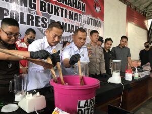 WARTONO APRESIASI KINERJA POLRES BANJARBARU