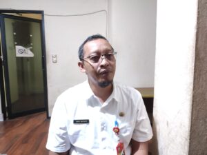 ANTISIPASI CORET-CORET SAAT LULUS, DISDIK BANJARBARU KUMPULKAN RATUSAN SERAGAM SEKOLAH LAYAK PAKAI