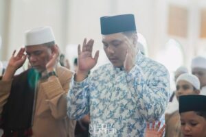 HARAPAN ADITYA KEPADA MASYARAKAT: TINGKATKAN LAGI IBADAH