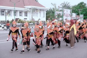 KEGIATAN PARADE SENJA DI BANJARBARU JADI DAYA TARIK MASYARAKAT