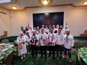 SEMANGAT UNTUK PALESTINA, RIBUAN WARGA PADATI LAPANGAN MURDJANI BANJARBARU