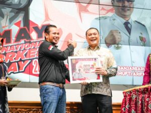 WALI KOTA BANJARBARU: MAY DAY MOMENTUM KEBERSAMAAN ANTAR PEKERJA