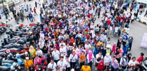 JALAN SEHAT MAYDAY DI BANJARBARU DIIKUTI RIBUAN PEKERJA