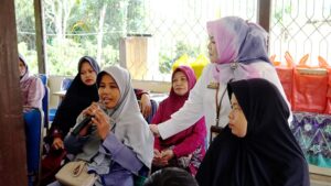 DUKUNG URBAN FARMING, DKP3 BANJARBARU SOSIALISASI DI CEMPAKA