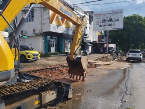 PUPR BANJARBARU SAMBUNG PEMBANGUNAN PEDESTRIAN PANGLIMA BATUR