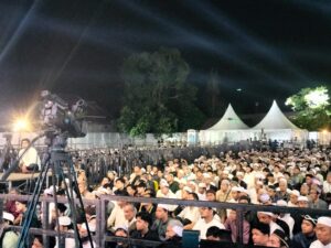 HIKMAH TABLIGH AKBAR USTADZ ADI HIDAYAT YANG DI SELENGGARAKAN YAYASAN ABDUL AZIZ HALABY