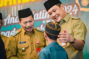 RATUSAN ANAK YATIM PIATU DAPAT SANTUNAN