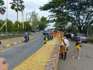 KALSEL CETEK REKOR MURI KAIN SASIRANGAN TERPANJANG