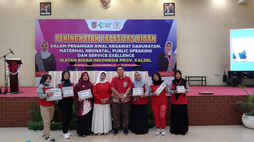 BIDAN DAN PERAWAT DI RSDI BANJARBARU RAIH PENGHARGAAN