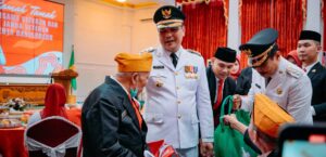 PULUHAN VETERAN BERKUMPUL DI PEMKO BANJARBARU
