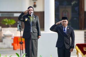 BUNDA NUNUNG PIMPIN APEL HARI KESAKTIAN PANCASILA