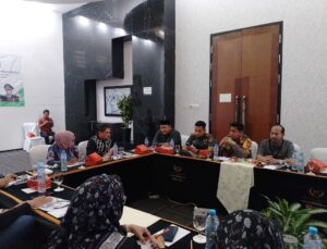 JELANG PILKADA 2024 PJS WALIKOTA PIMPIN RAPAT JAGA STABILITAS