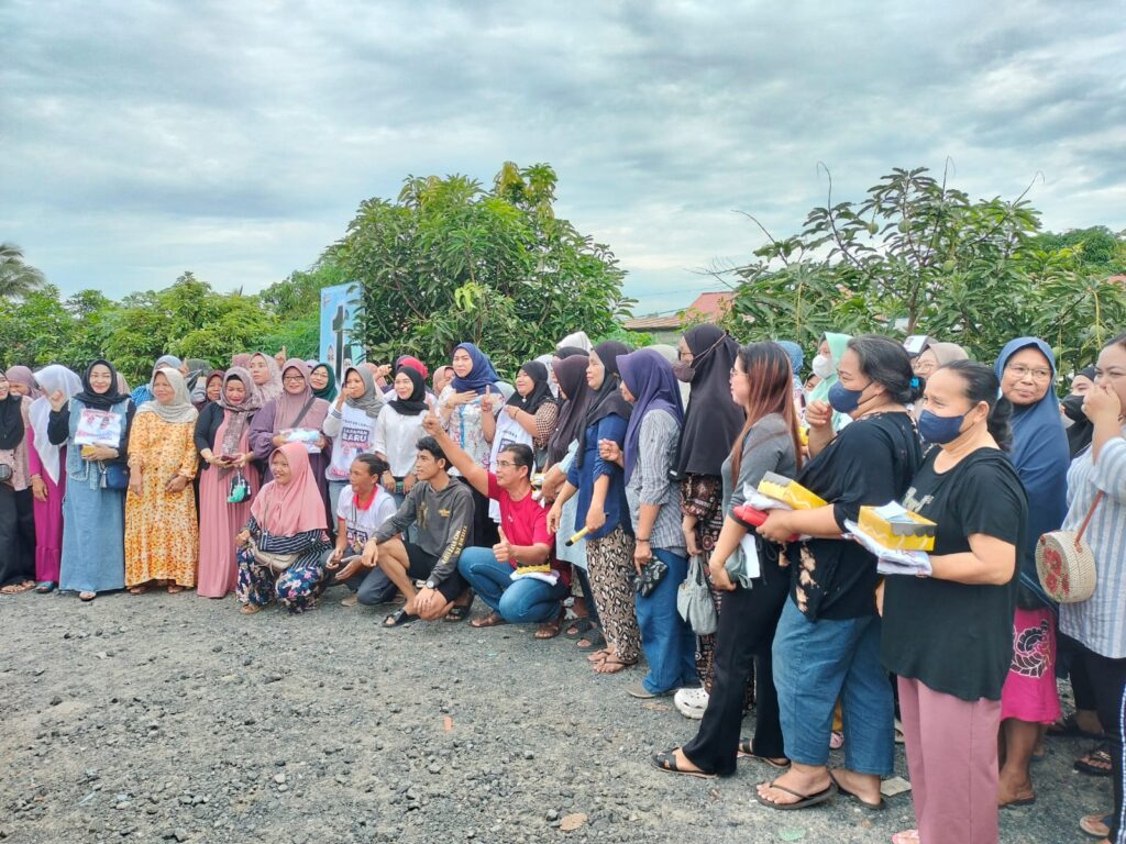 WARGA LAURA HARAPKAN LISA HALABY BISA SEDIAKAN PASAR PERTANIAN