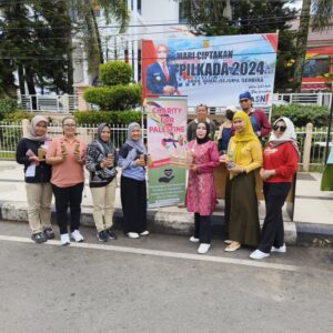 PJS WALI KOTA BANJARBARU KUNJUNGI STAND SEKRETARIAT DPRD: PEDULI PALESTINA