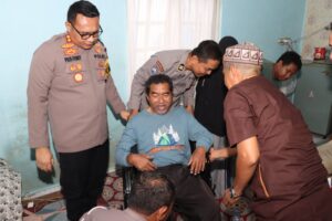 BANSOS DARI KAPOLRES BANJARBARU UNTUK PENGIDAP PENYAKIT STROKE