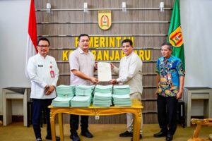 PASTIKAN ASET LEGAL, PEMKO BANJARBARU TERIMA RIBUAN SERTIFIKAT