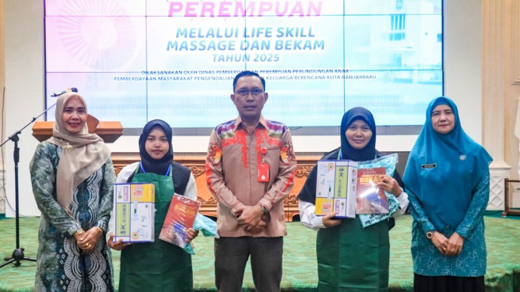 SEKOLAH PEMBERDAYAAN PEREMPUAN: INVESTASI JANGKA PANJANG