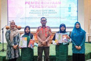 SEKOLAH PEMBERDAYAAN PEREMPUAN: INVESTASI JANGKA PANJANG