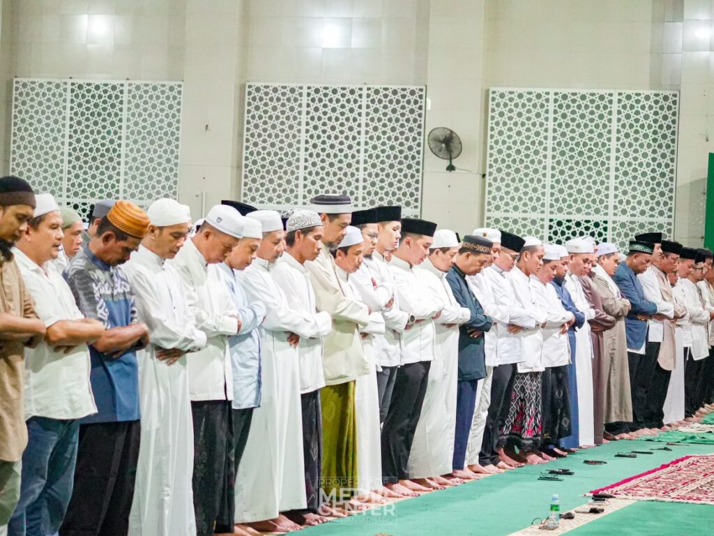 SHOLAT HAJAT BERJAMAAH PERINGATI HARJAD KE-26 KOTA BANJARBARU