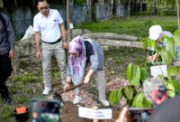 EKS TAMBANG DISULAP, PEMKO BANJARBARU TANAM HARAPAN LEWAT AKSI NYATA LESTARI