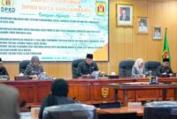 DPRD DESAK APBD PERUBAHAN BANJARBARU FOKUS KE RAKYAT, DEFISIT HAMPIR RP400 MILIAR