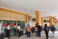 BELASAN SISWA AS-SALAM MARTAPURA DILARIKAN KE RS SETELAH DIDUGA KERACUNAN MBG