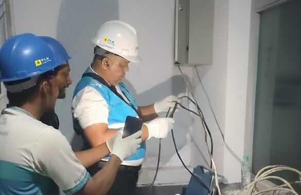 PLN ICON PLUS JADI PENOPANG KOMUNIKASI DARURAT DI ACEH, AKTIVASI INTERNET SATELIT DI 40 TITIK LEBIH