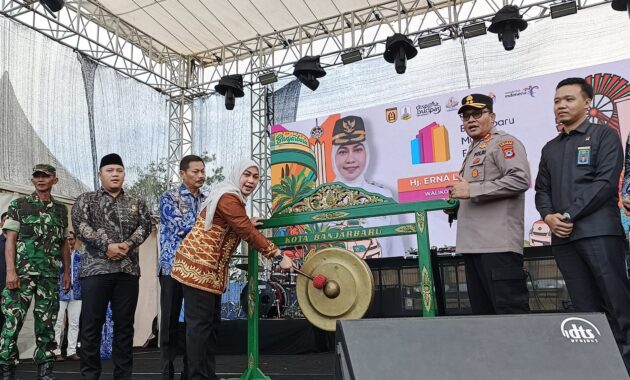 BANJARBARU MURDJANI FESTIVAL 2025 DIBUKA, WALI KOTA: LESTARIKAN KESENIAN DAERAH