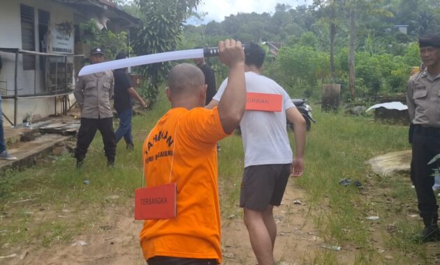 REKONSTRUKSI 36 ADEGAN UNGKAP UNSUR PERENCANAAN PEMBUNUHAN DI PUMPUNG