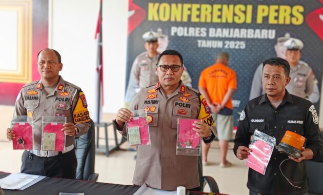 TABRAK PEMOTOR HINGGA TEWAS LALU KABUR, SOPIR TRUK DI BANJARBARU AKHIRNYA DIBEKUK POLISI