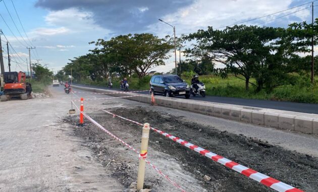 PUPR Kalsel Respons Cepat Aduan Warga, Perbaiki Kerusakan Jalan di Simpang Gatot Subroto–Lingkar Selatan