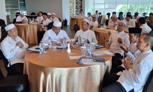 Gubernur Kalsel Fokus Tingkatkan Pelayanan Jamaah Masjid Raya Sabilal Muhtadin di Tahun 2026