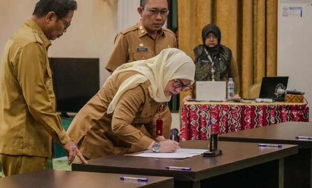 NILAI PENGELOLAAN SAMPAH MASIH 48, WALI KOTA BANJARBARU MINTA PEMBENAHAN SERIUS DI 2026