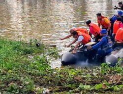 GERAKAN ASRI DIGELAR DI JANTUNG KOTA, PEMPROV KALSEL INGATKAN KEBERSIHAN SUNGAI TANGGUNG JAWAB BERSAMA