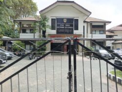 TERTUTUP UNTUK PUBLIK, KANTOR ESDM KALSEL MENDADAK DIJAGA KETAT ADA APA?