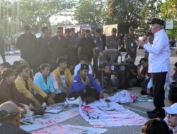 MUHIDIN RESPONS TUNTUTAN BEM SE-KALSEL: PENDIDIKAN DIEVALUASI, STATUS TAMAN NASIONAL TAK BISA DICABUT